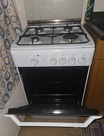 cucina a gas 4 fuochi e forno indesit