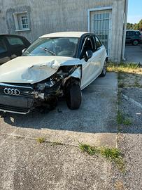 Audi A1 (2011) - Incidentata per Ricambi