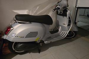 vespa gts super sport 300 tech