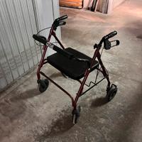 Deambulatore per anziani