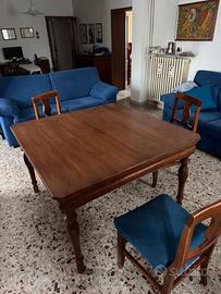 TAVOLO E 4 SEDIE