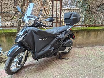 Coprigambe originale Piaggio Medley MY25 - NUOVO