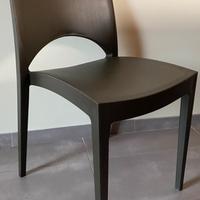 Sedie impilabili in polipropilene