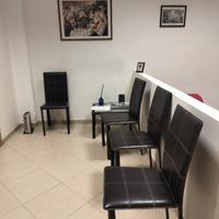 Tavolo in vetro e 4 sedie