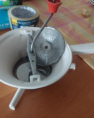 schiaccia patate passaverdura