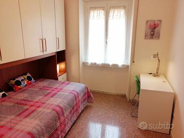 Camera prati per ragazza adiacente metro a cipro