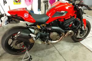 ducati Monster 821 abs
