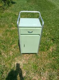 Comodino da ospedale vintage