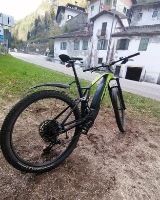 Bicicletta elettrica Fantic PRATICAMENTE NUOVA 