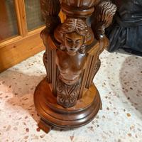 appendiabiti in legno vecchio