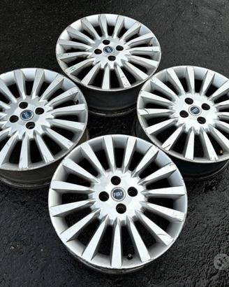 Cerchi in lega da 17 Fiat Grande Punto