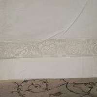 1 lenzuolo sopra con introduzione pizzo 