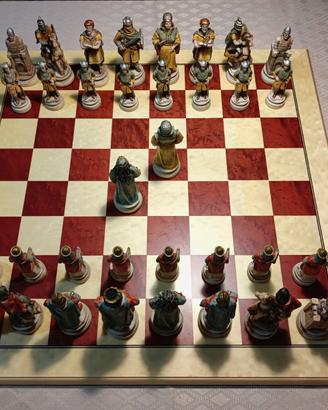 Scacchiera - pezzi dipinti a mano