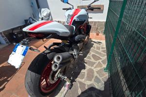 Ducati Monster 821