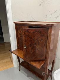 Mobile Antico in legno