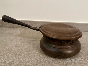 Antico scaldaletto in rame