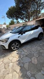 RENAULT CAPTUR RS LINE E-TECK