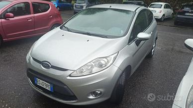 FORD FIESTA 6ª Serie TITANIUM