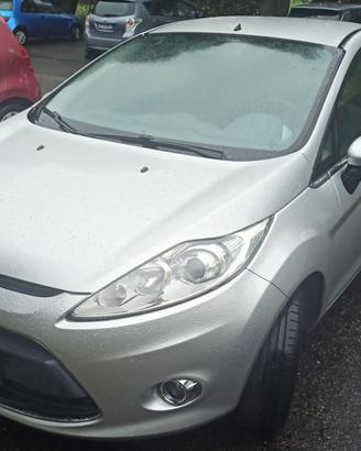 FORD FIESTA 6ª Serie TITANIUM