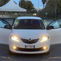 LANCIA Ypsilon 1.0 FireFly 5 porte S&S Hybrid Go