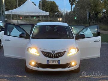 LANCIA Ypsilon 1.0 FireFly 5 porte S&S Hybrid Go