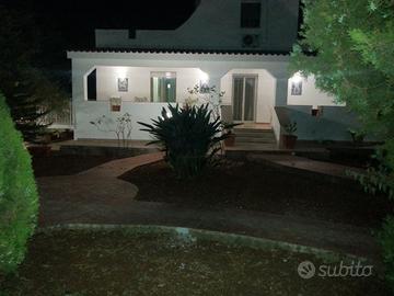 Villa ad Altavilla Milicia con piscina