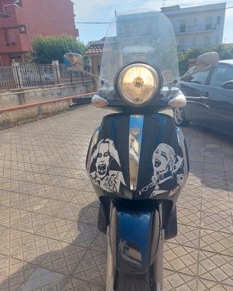 Beverly Tourer cc 400  passaggio incluso 