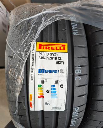 Pirelli P Zero PZ5 245/35 R19 93Y usate 