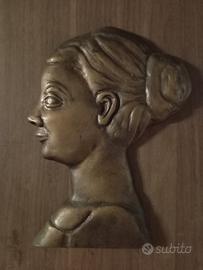 placca fusione bronzo volto di donna
