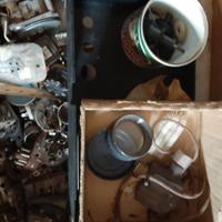 Pezzi di ricambio per vecchie radio, giradischi