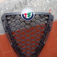 156108638 mascherina anteriore alfa romeo Stelvio