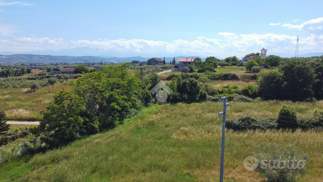 TERRENO A GIULIANOVA - Vista 3