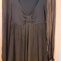 Vestito nero elegante e casual maniche trasparenti