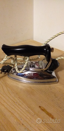 Ferro da stiro d'epoca