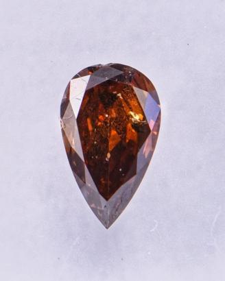 Diamante Natural Fancy Dark Orange