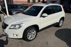 Volkswagen Tiguan 2.0 TDI DPF 4MOTION DSG Sport & 