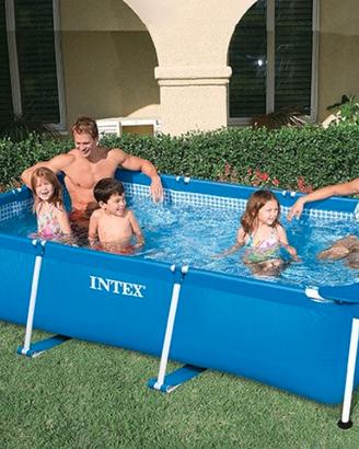 Intex piscina completa di accessori 