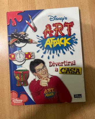 Libro Disney's Art Attack - Divertirsi a Casa