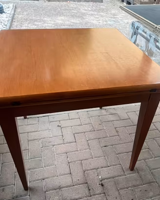Tavolo in legno