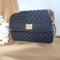 Borsa modello Chanel in tricot nero