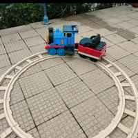 Trenino Thomas completo di binari