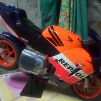 Honda rc 211V de agostini 