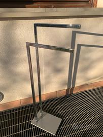 Piantana porta asciugamani