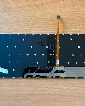 Tastiera QWERTY retroilluminata