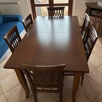 Tavolo in legno massello allungabile fino 3 metri