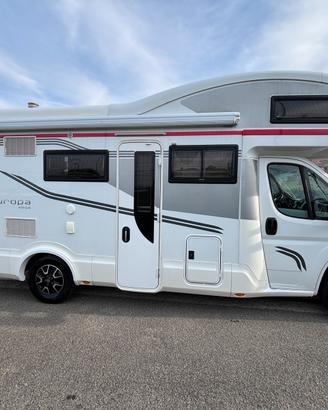 Camper mansardato arca M 725 GLM