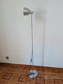 Lampada da terra in metallo - 147 cm 