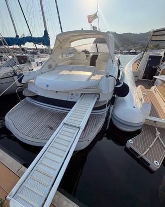 Pershing 37