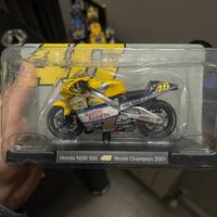 Modellino Honda NSR 500 Valentino Rossi