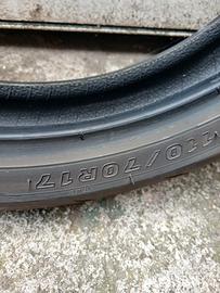 gomme moto